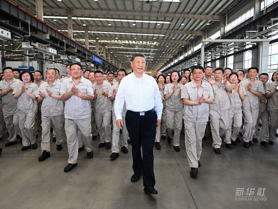 Ispezione di Xi Jinping a Luoyang