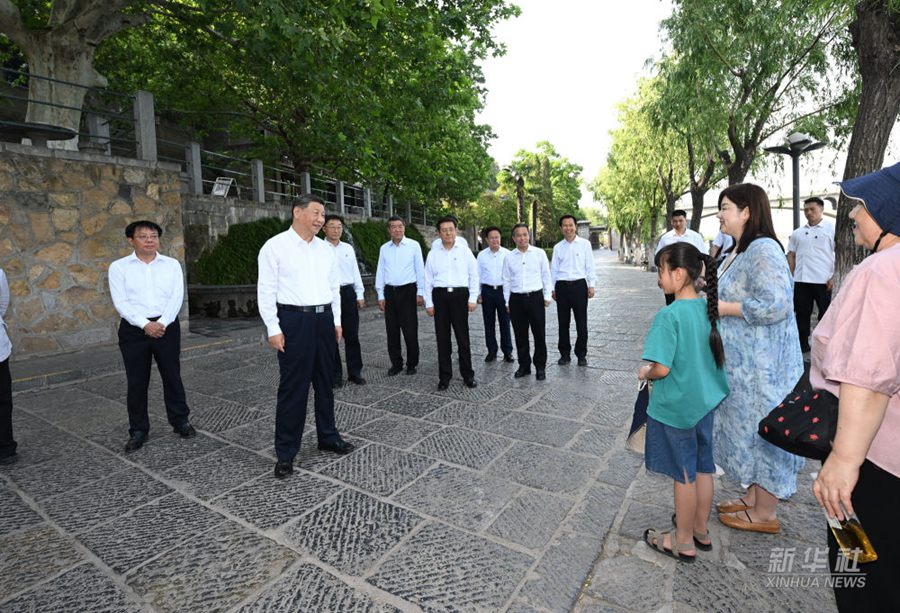 Ispezione di Xi Jinping a Luoyang