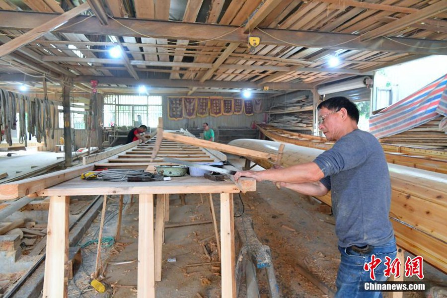 Fangzhuang, il villaggio n. 1 per la costruzione di barche drago