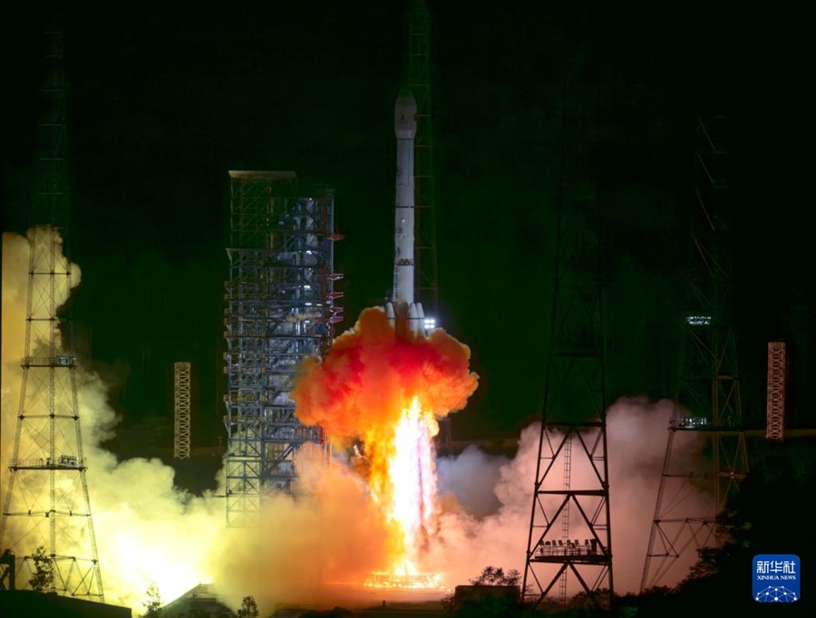 Cina lancia Tianwen-2, esploratore di asteroidi