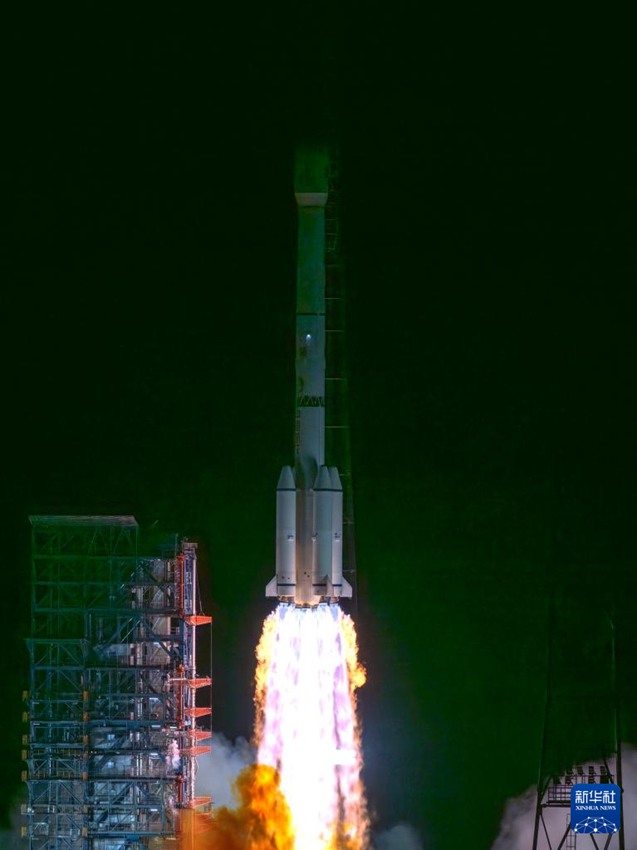 Cina lancia Tianwen-2, esploratore di asteroidi
