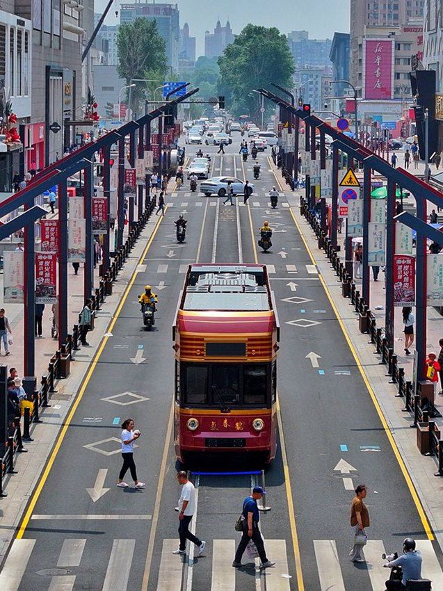 Tram turistico a idrogeno debutta a Changchun