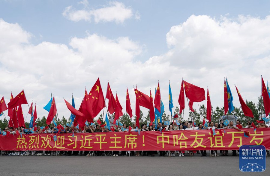 Xi Jinping giunto ad Astana per il II Vertice Cina-Asia Centrale