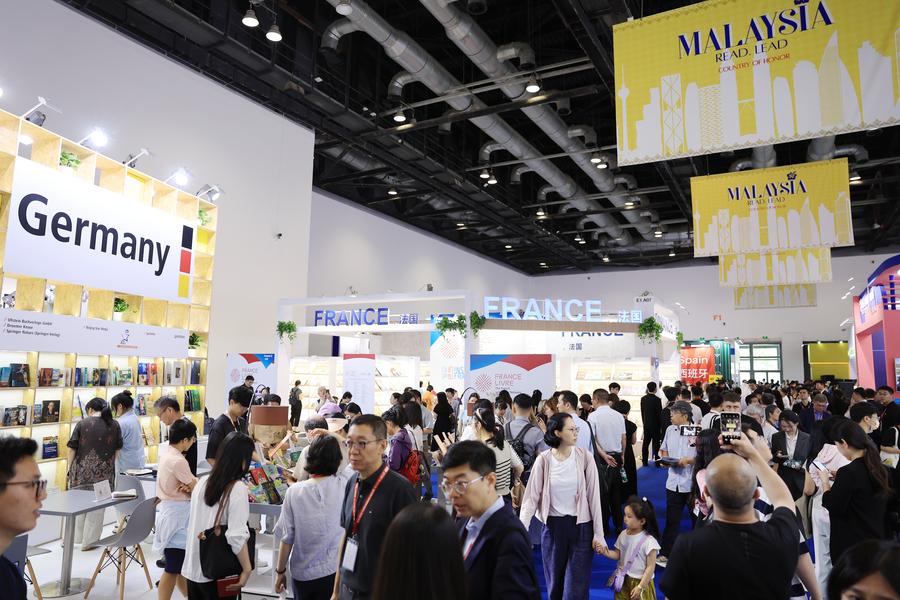 220.000 libri in mostra alla fiera del libro di Beijing