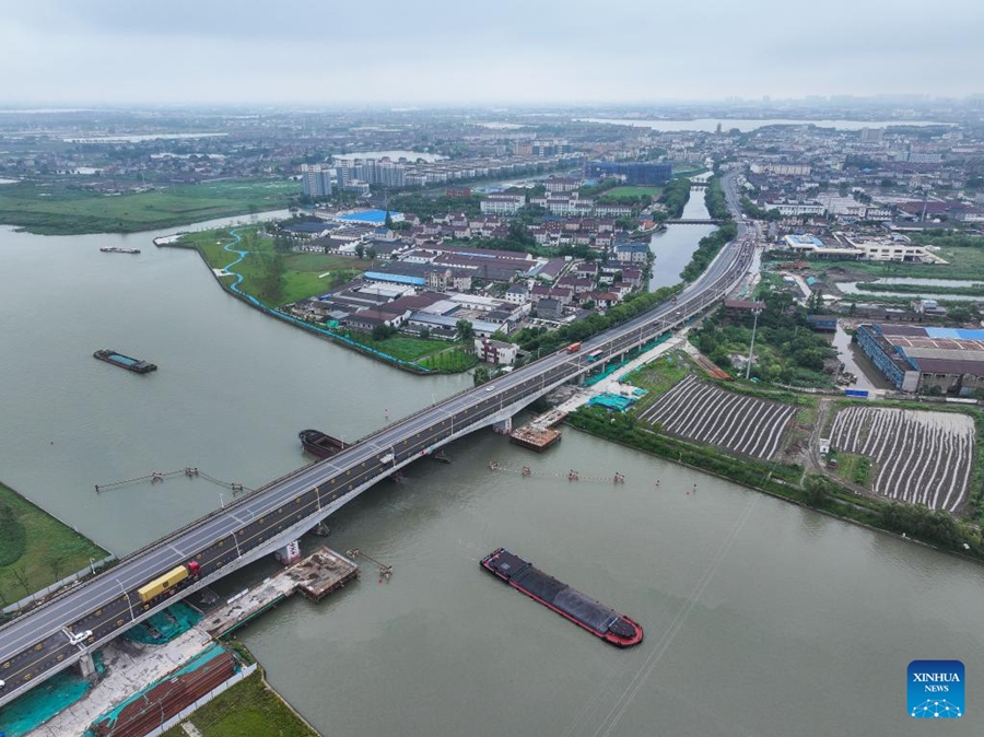 Aperte al traffico le corsie di sinistra del ponte Pingwang nel Jiangsu