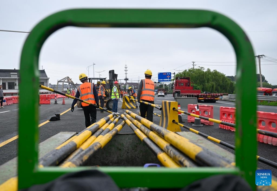 Aperte al traffico le corsie di sinistra del ponte Pingwang nel Jiangsu