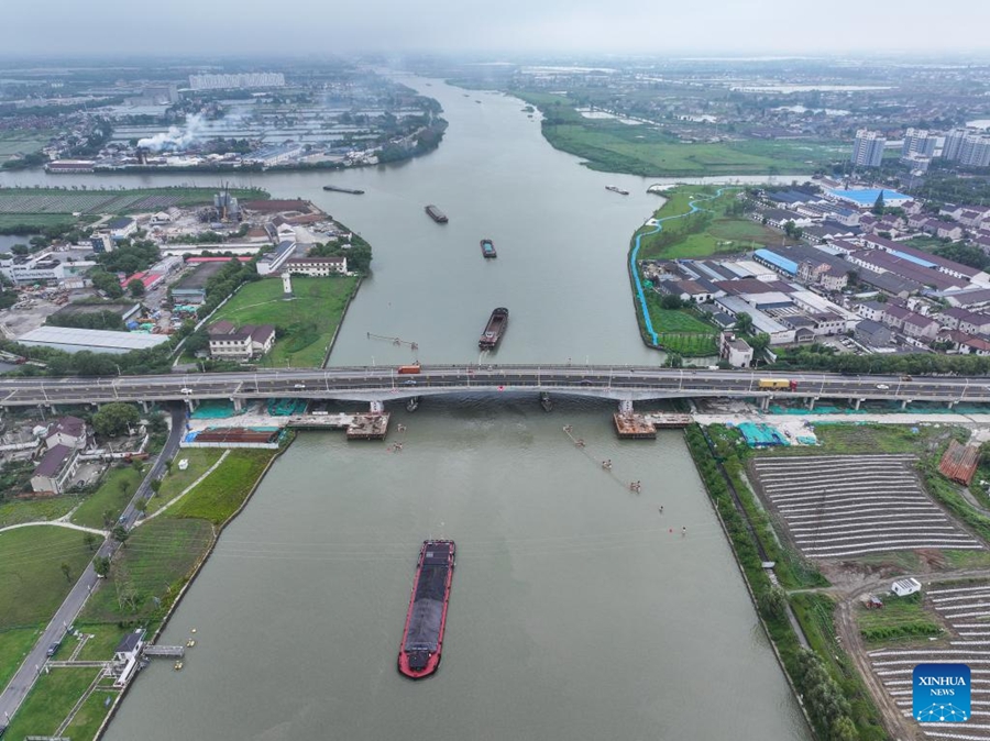 Aperte al traffico le corsie di sinistra del ponte Pingwang nel Jiangsu