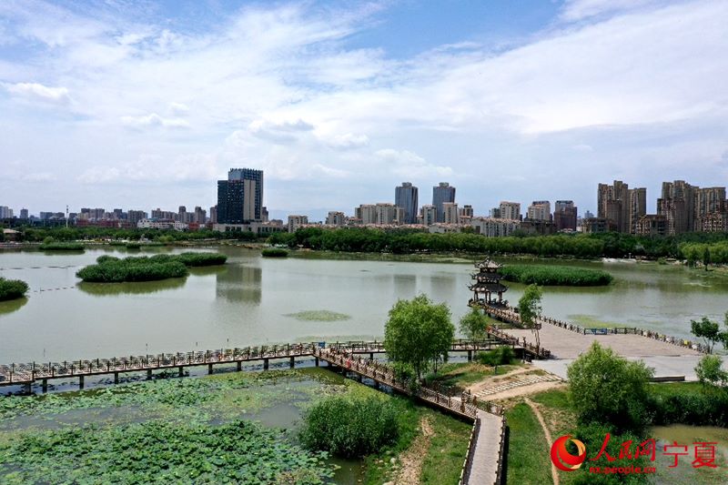 Yinchuan, la città sul lago