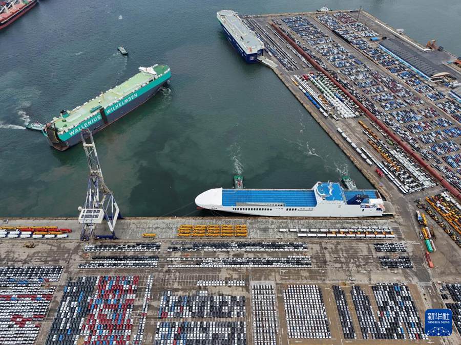 Shandong: intensa attività nel carico di auto per l'esportazione