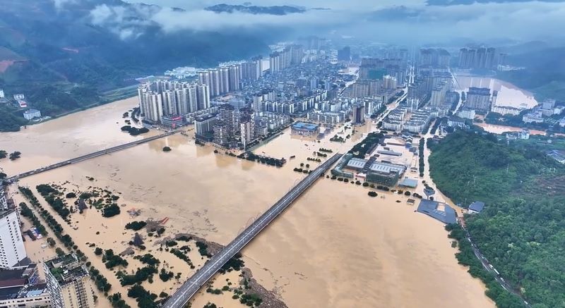Alluvione nel Guizhou, dispiegate molteplici forze per i soccorsi