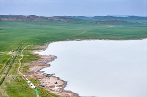 Bandiera di Taibus, Mongolia Interna: il magico "lago di latte"
