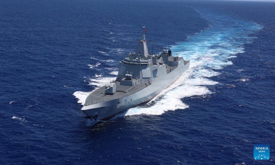 Formazioni di portaerei cinesi tornano a casa dopo addestramento in mare aperto