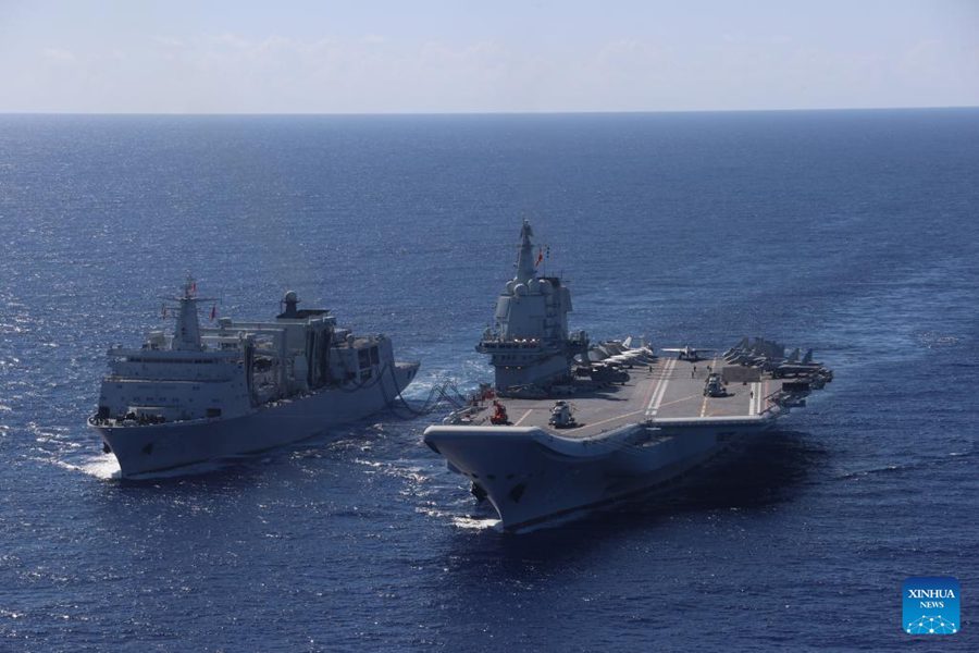 Formazioni di portaerei cinesi tornano a casa dopo addestramento in mare aperto