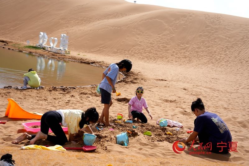 Turismo nel deserto a Zhongwei, Ningxia