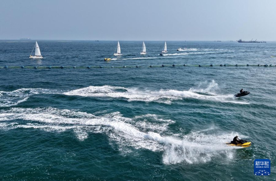 Qingdao ospita un evento di navigazione per celebrare il 20º anniversario dell'istituzione della Giornata marittima della Cina