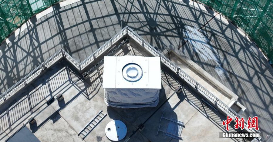 Telescopio sul tetto del mondo inizia la caccia alle frequenze più antiche del Big Bang