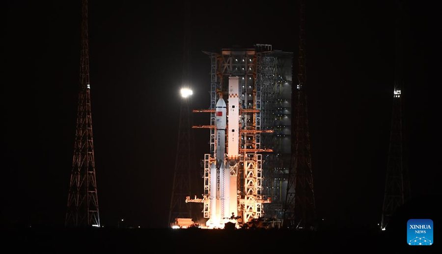 La Cina lancia il veicolo cargo Tianzhou-9 per inviare rifornimenti alla stazione spaziale