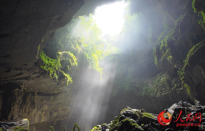 La finestra sul cielo del Monte Jinzhong, Guilin
