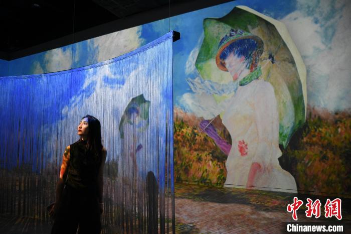 Tianjin: Un edificio di parcheggio trasformato in museo d'arte