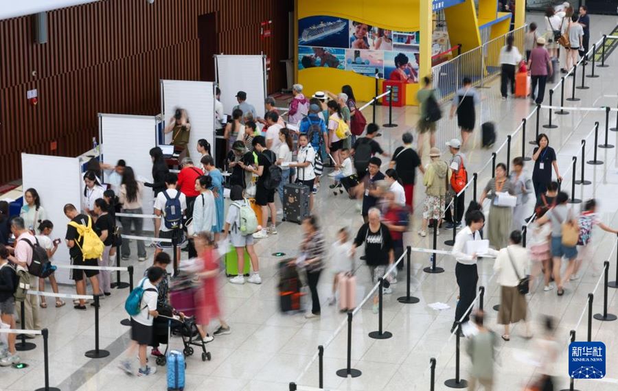 Crociere estive a Tianjin registrano un boom di passeggeri