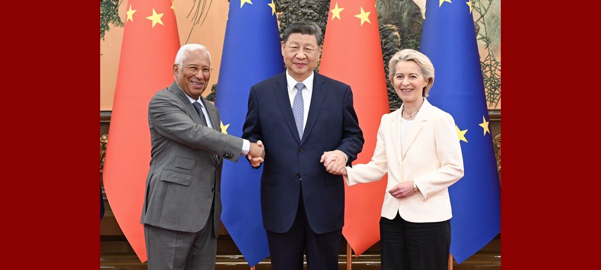 Xi Jinping incontra il Presidente del Consiglio Europeo António Costa e la Presidente della Commissione Europea Ursula von der Leyen