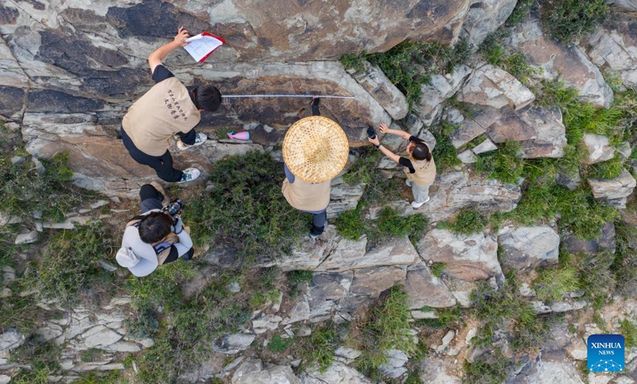 Protezione delle pitture rupestri dei Monti Helan a Yinchuan