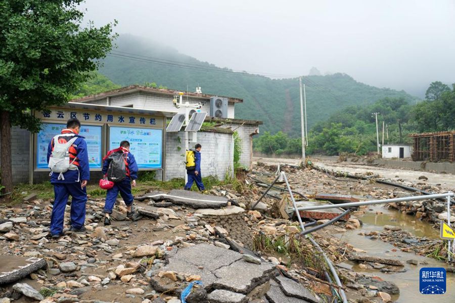 La Cina attiva la risposta di emergenza per il controllo delle inondazioni a Beijing