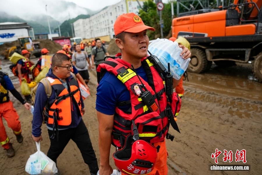 Emergenza e soccorsi a Huairou, Beijing