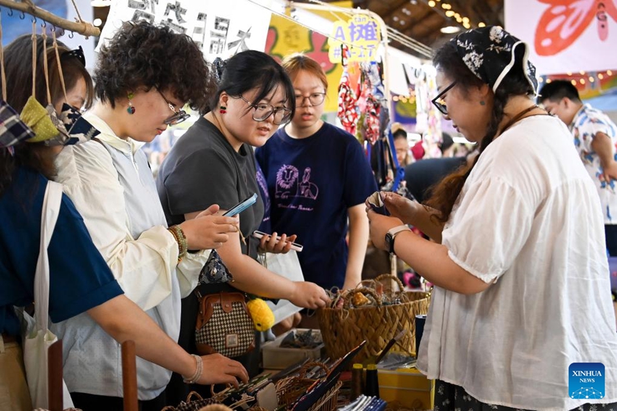 Mercato centenario di Xicang a Xi'an pieno di vitalità
