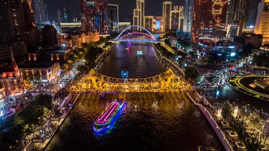 Tianjin potenzia gli impianti di illuminazione lungo il fiume Haihe