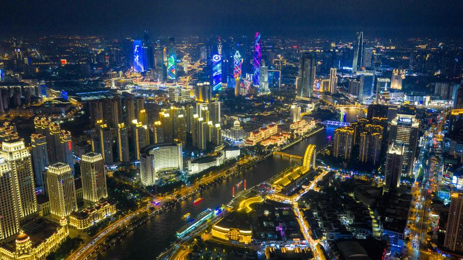 Tianjin potenzia gli impianti di illuminazione lungo il fiume Haihe
