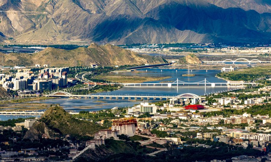Ponti di Lhasa incarnano lo sviluppo dello Xizang