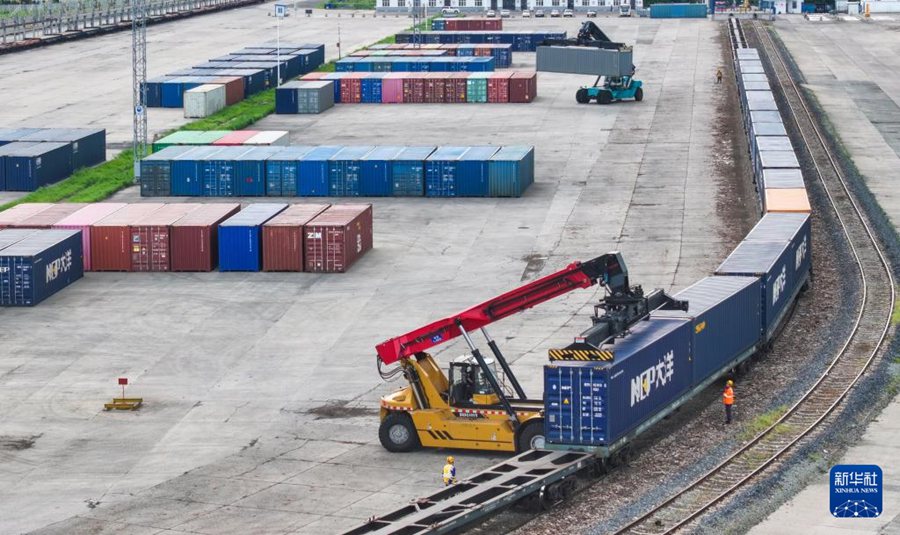 China-Europe Railway Express: oltre 3000 convogli attraversano il 