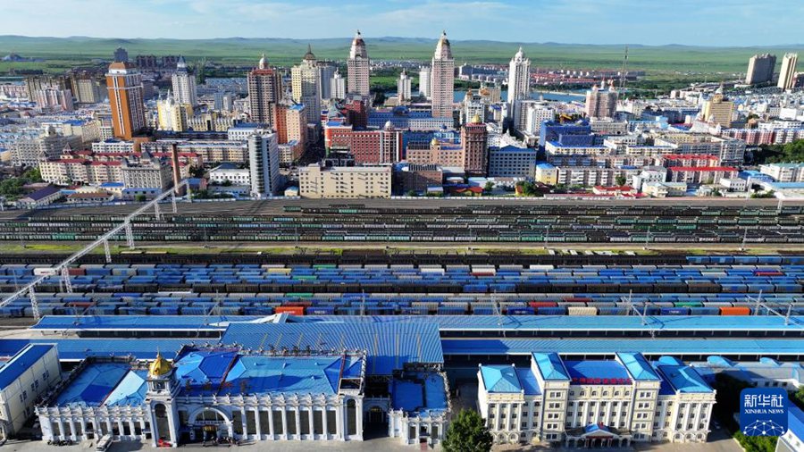 China-Europe Railway Express: oltre 3000 convogli attraversano il "Corridoio Orientale" nel 2025