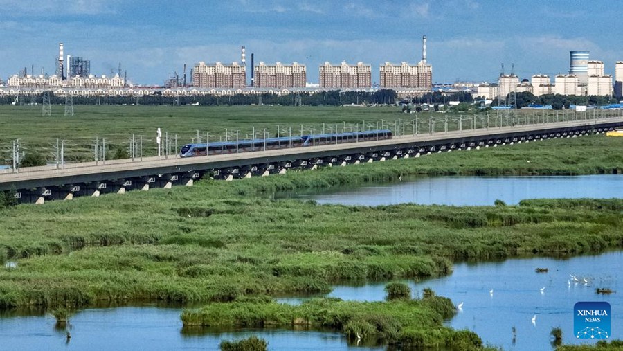 La ferrovia ad alta velocità più a nord della Cina celebra il suo 10° anniversario