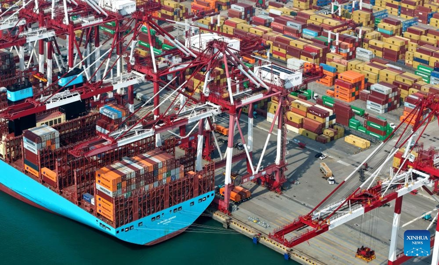 Il porto di Qingdao aggiunge 22 nuove rotte commerciali estere quest'anno