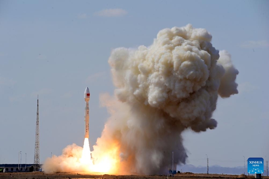 Il razzo cinese Lijian-1 lancia sette satelliti