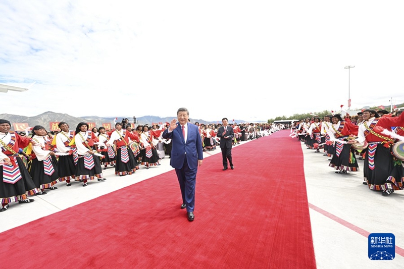 Xi Jinping lascia lo Xizang e rientra a Beijing