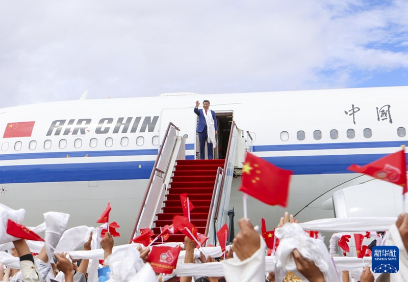 Xi Jinping lascia lo Xizang e rientra a Beijing