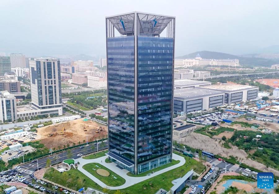 Entra in funzione il primo edificio ultra a zero emissioni di carbonio al mondo