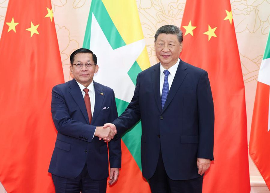 Xi Jinping incontra il Presidente ad interim di Myanmar Min Aung Hlaing