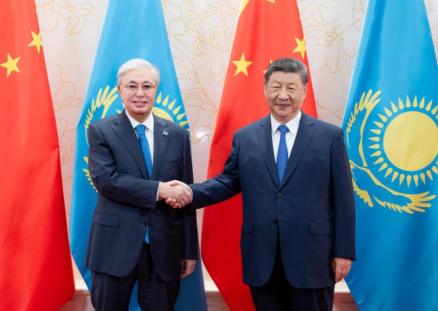 Xi Jinping incontra il Presidente del Kazakistan Kassym-Jomart Tokayev