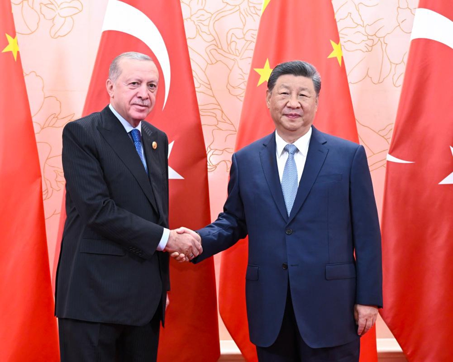 Xi Jinping incontra il Presidente turco Recep Tayyip Erdogan