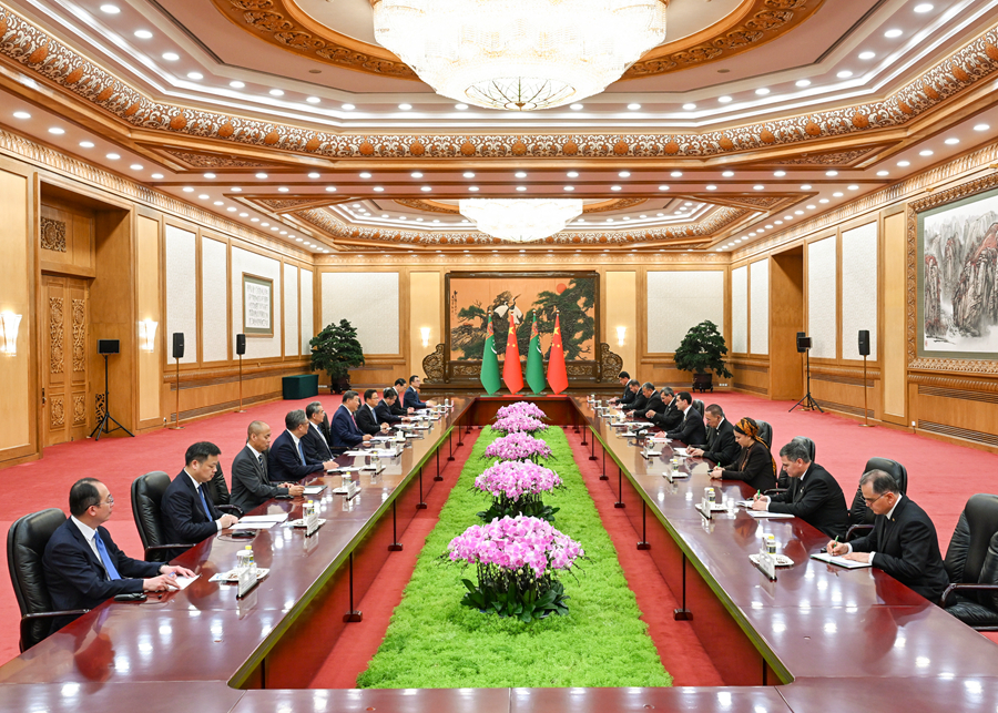 Xi Jinping incontra il Presidente del Turkmenistan Serdar Berdimuhamedow