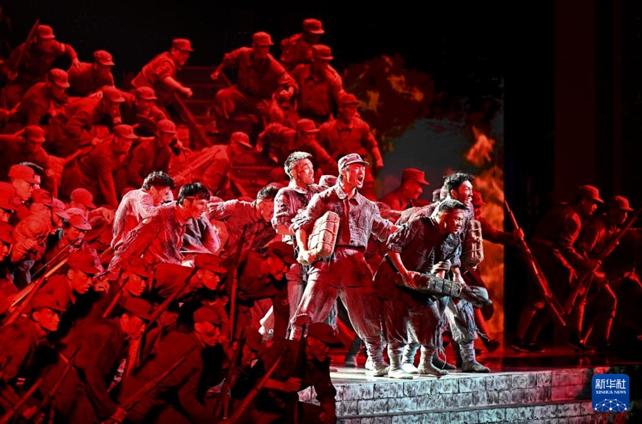 Beijing: serata di gala commemorativa per l'80° anniversario della vittoria nella Guerra di Resistenza del Popolo Cinese Contro l'Aggressione Giapponese