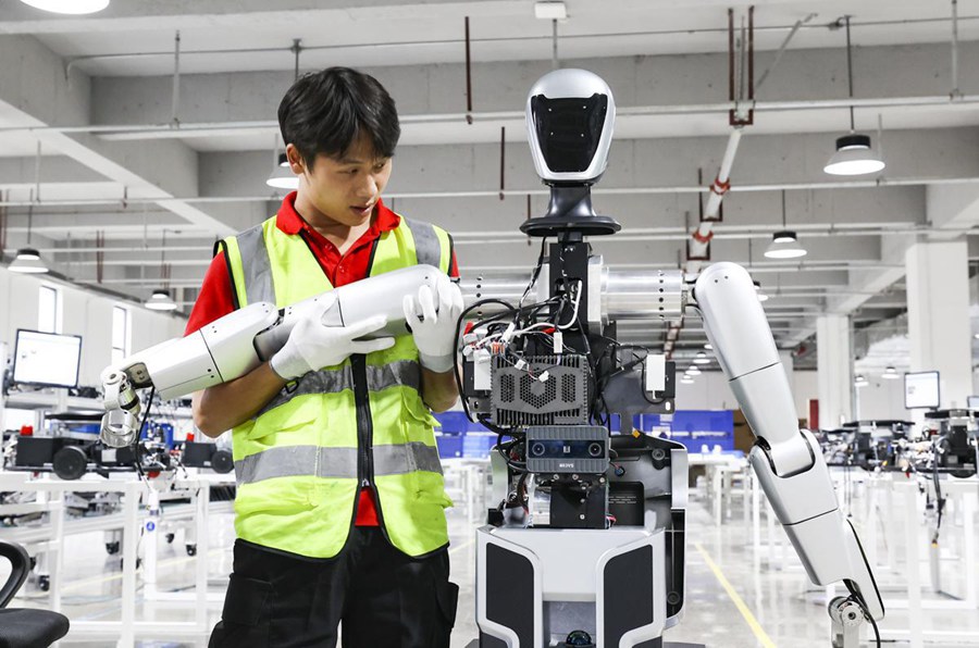 Robot rubano la scena alla Big Data Expo