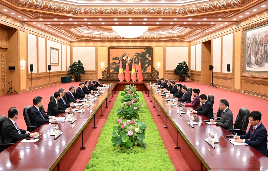 Xi Jinping incontra il Presidente del Vietnam, Lương Cường