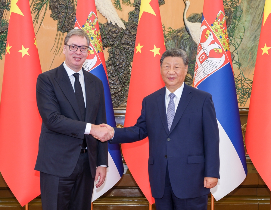 Xi Jinping incontra il Presidente serbo Aleksandar Vučić