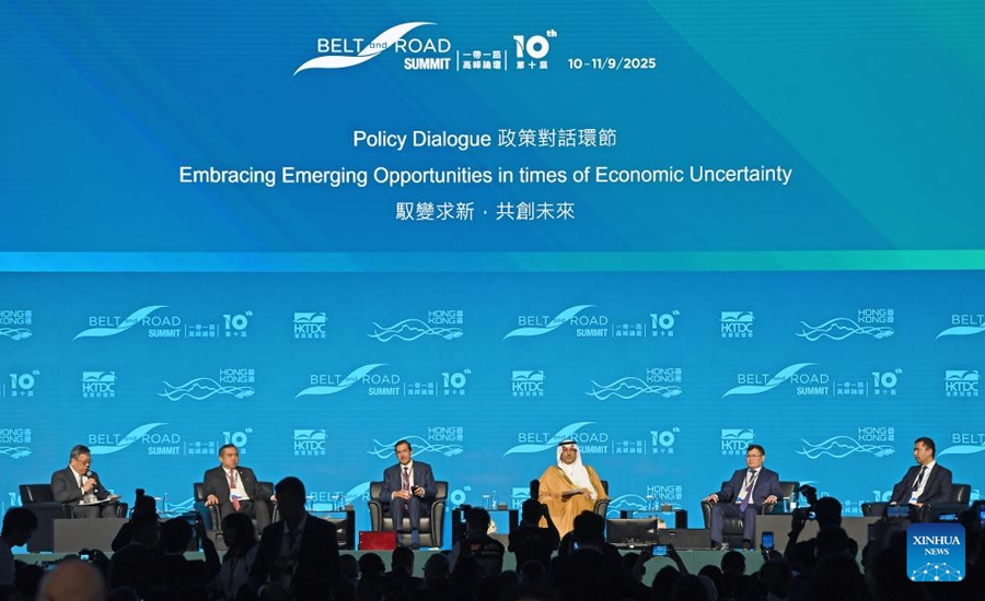 Dialogo politico su come cogliere le opportunità emergenti in tempi di incertezza economica durante il 10° Summit Belt and Road a Hong Kong, Cina meridionale. (10 settembre 2025 - Xinhua/Chen Duo)