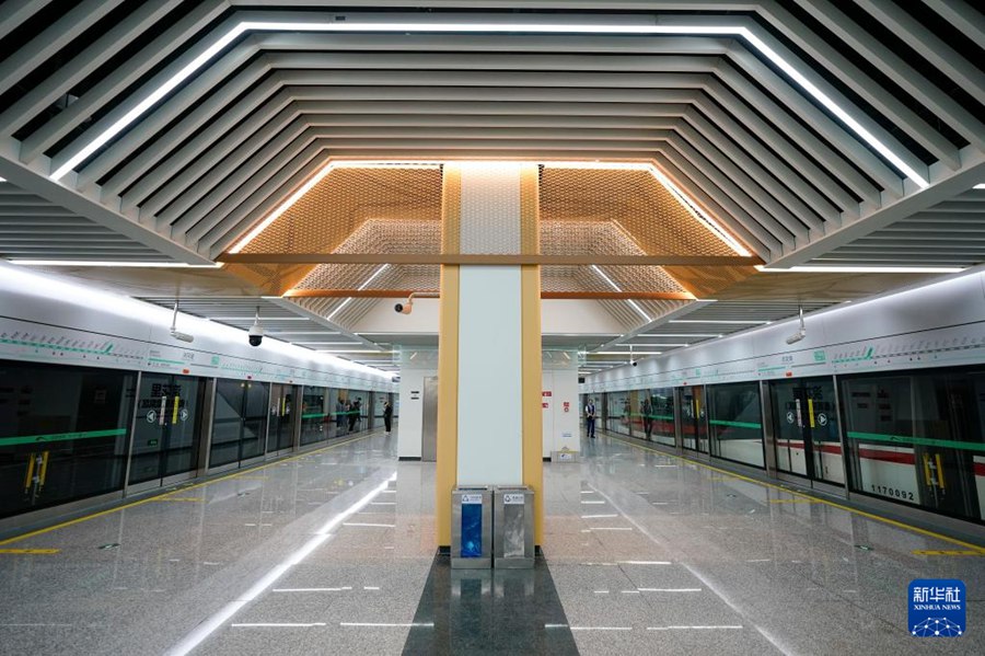 La rete di trasporto su rotaia di Chengdu supera i 700 chilometri di lunghezza